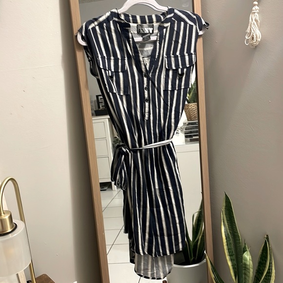 Striped dress - Picture 1 of 3